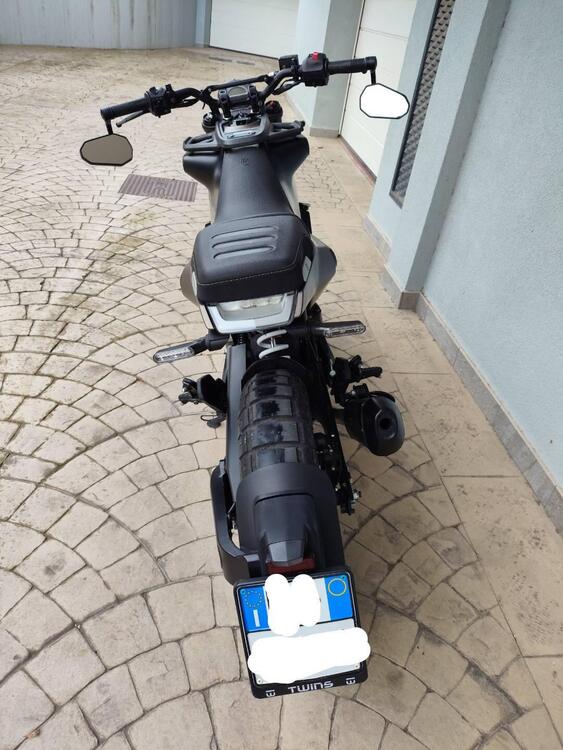 Husqvarna Svartpilen 401 (2021 - 23) (3)