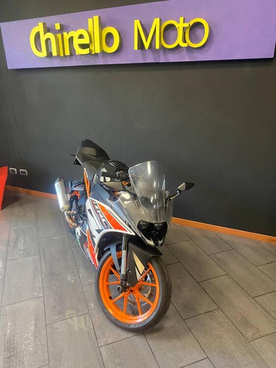 KTM RC 390 ABS (2015 - 16) (2)