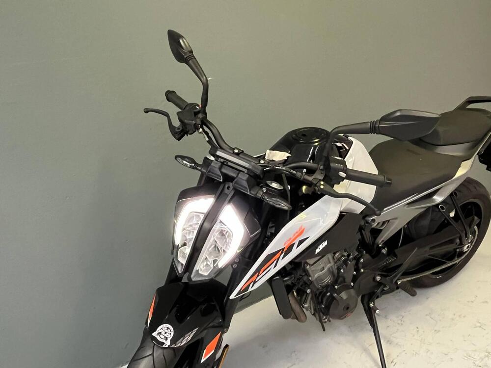 KTM 790 Duke L (2023 - 24) (4)