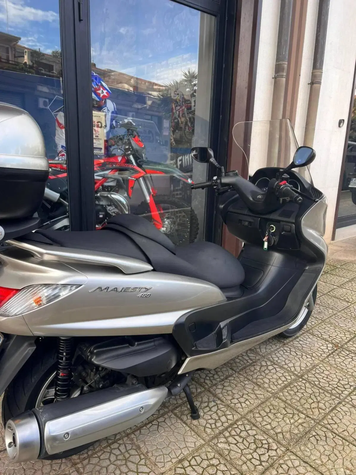 Yamaha Majesty 400 (2004 - 08) (3)