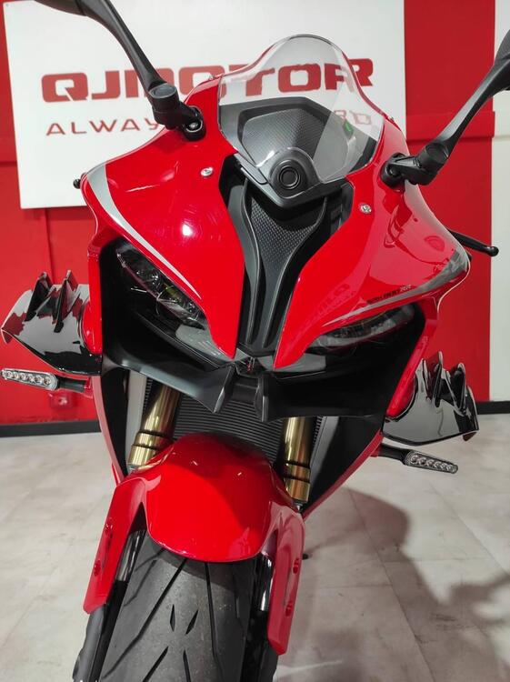 QJ Motor SRK 800 RR (2025) (3)