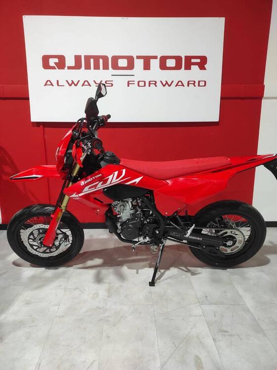 QJ Motor COV 125 (2025)