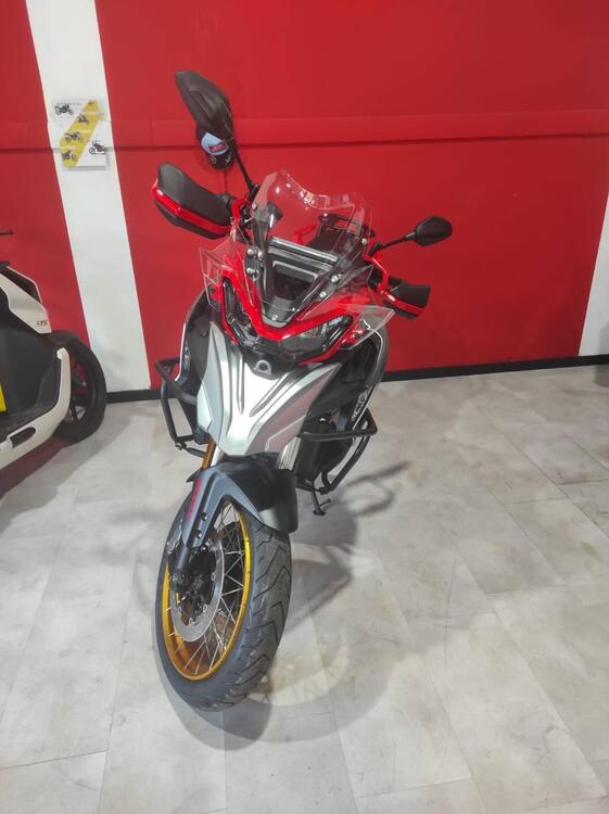 QJ Motor SRT 900 SX (2025) (4)