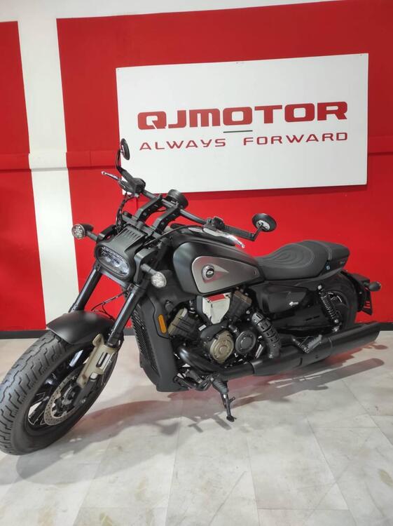 QJ Motor SRV 600 V (2025)