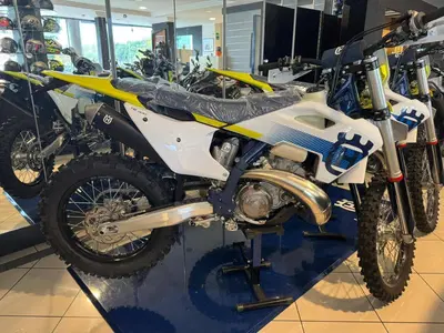 Husqvarna TE 300 (2024) nuova