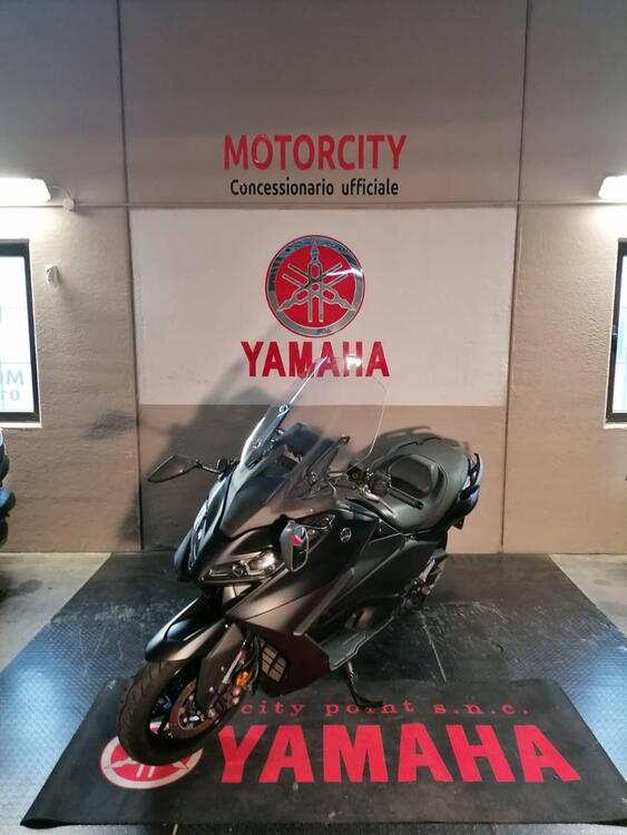 Yamaha T-Max 560 (2022 - 24) (3)