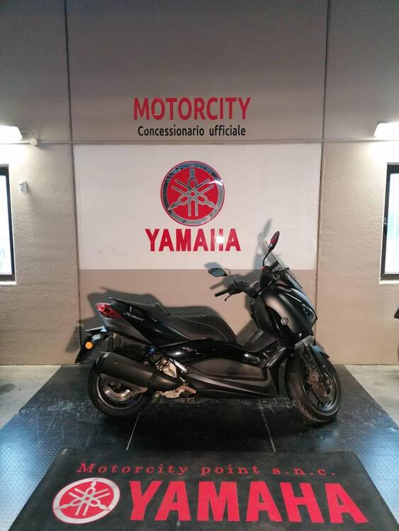 Yamaha X-Max 300 Iron Max (2019 - 20)