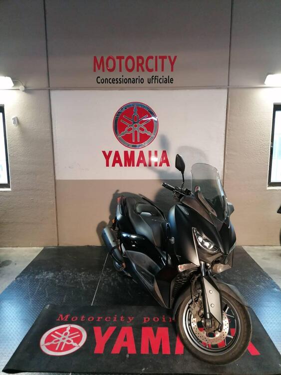 Yamaha X-Max 300 Iron Max (2019 - 20) (2)