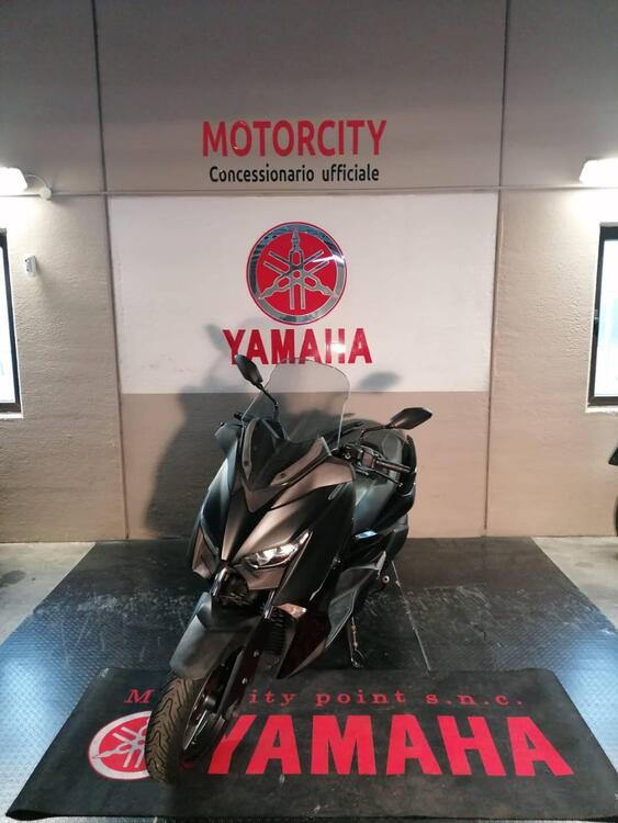 Yamaha X-Max 300 Iron Max (2019 - 20) (3)