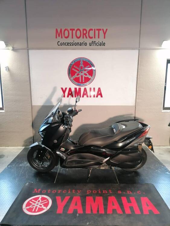 Yamaha X-Max 300 Iron Max (2019 - 20) (4)