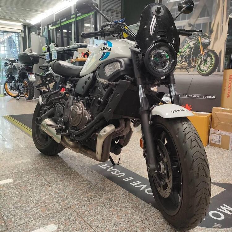 Yamaha XSR 700 (2022 - 25) (3)
