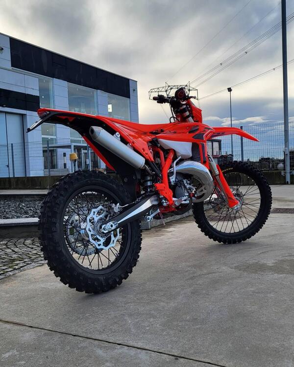 Betamotor RR X-PRO 125 2T Enduro (2026) (2)