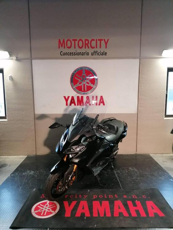 Yamaha T-Max 560 Tech Max (2022 - 24) (3)