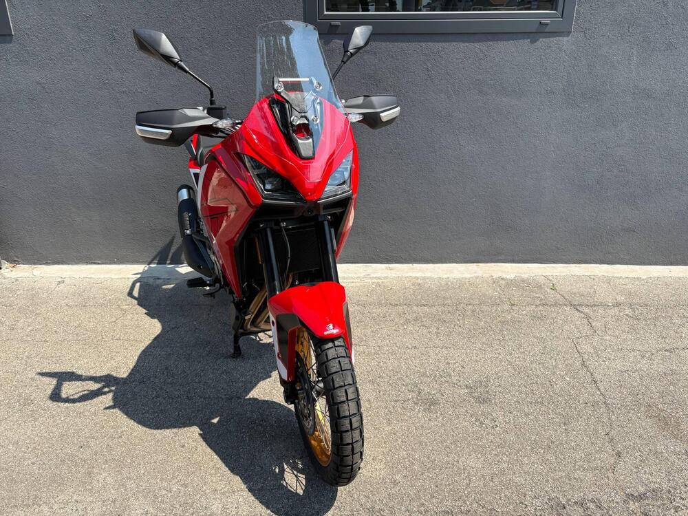 Moto Morini X-Cape 700 Gold Edition (2025) (3)