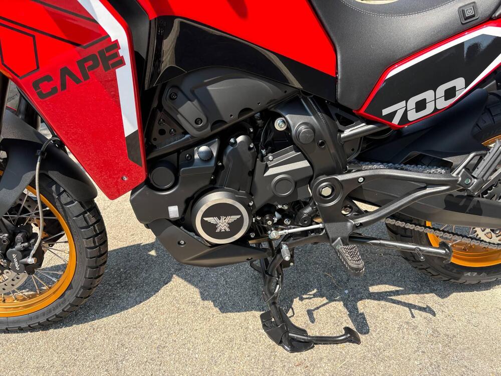 Moto Morini X-Cape 700 Gold Edition (2025) (5)