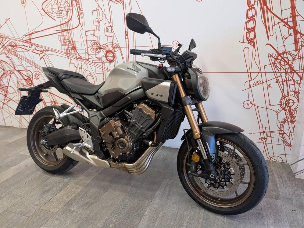 Honda CB 650 R E-Clutch (2024 - 25) (2)