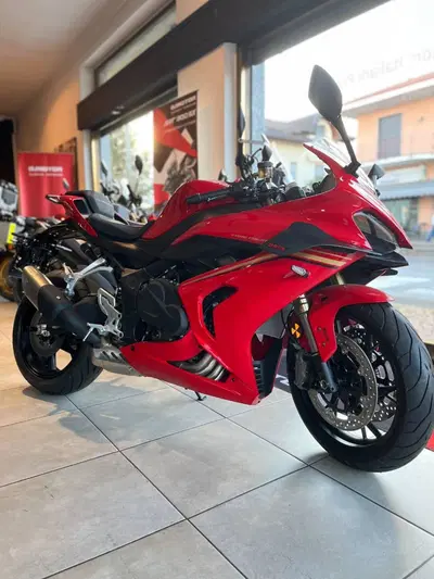 QJ Motor SRK 800 RR (2024) nuova