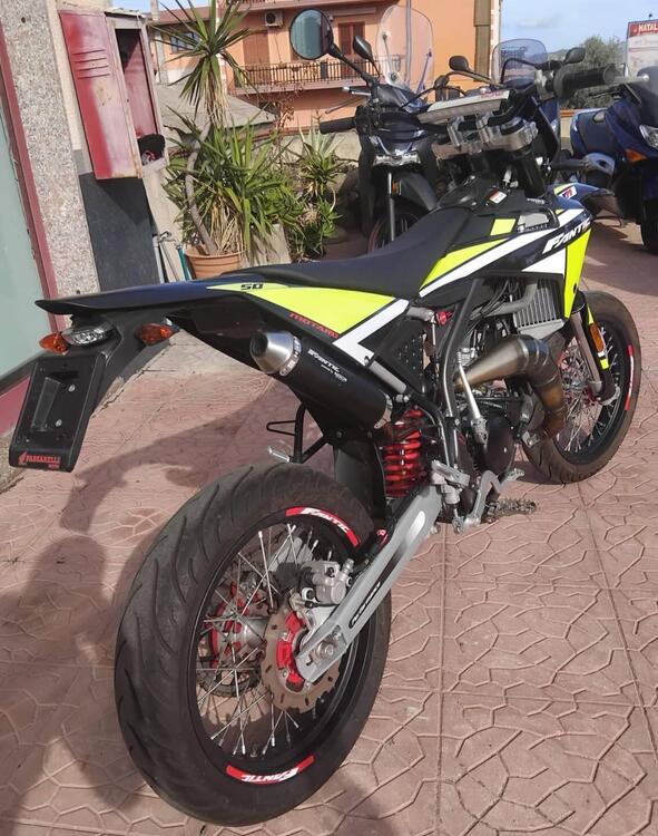Fantic Motor Motard 50 Performance 2t (2020) (5)