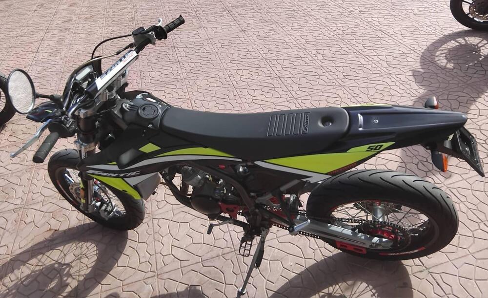 Fantic Motor Motard 50 Performance 2t (2020) (4)