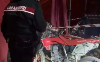 Napoli, scontro tra moto al circo: morto uno stuntman