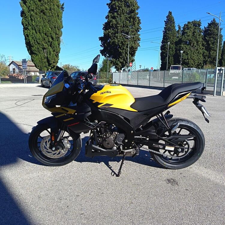 Aprilia Tuono 125 (2025) (4)
