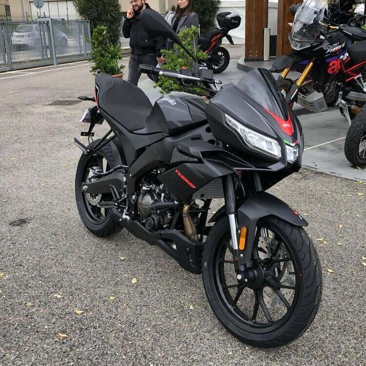 Aprilia Tuono 125 (2025) (2)