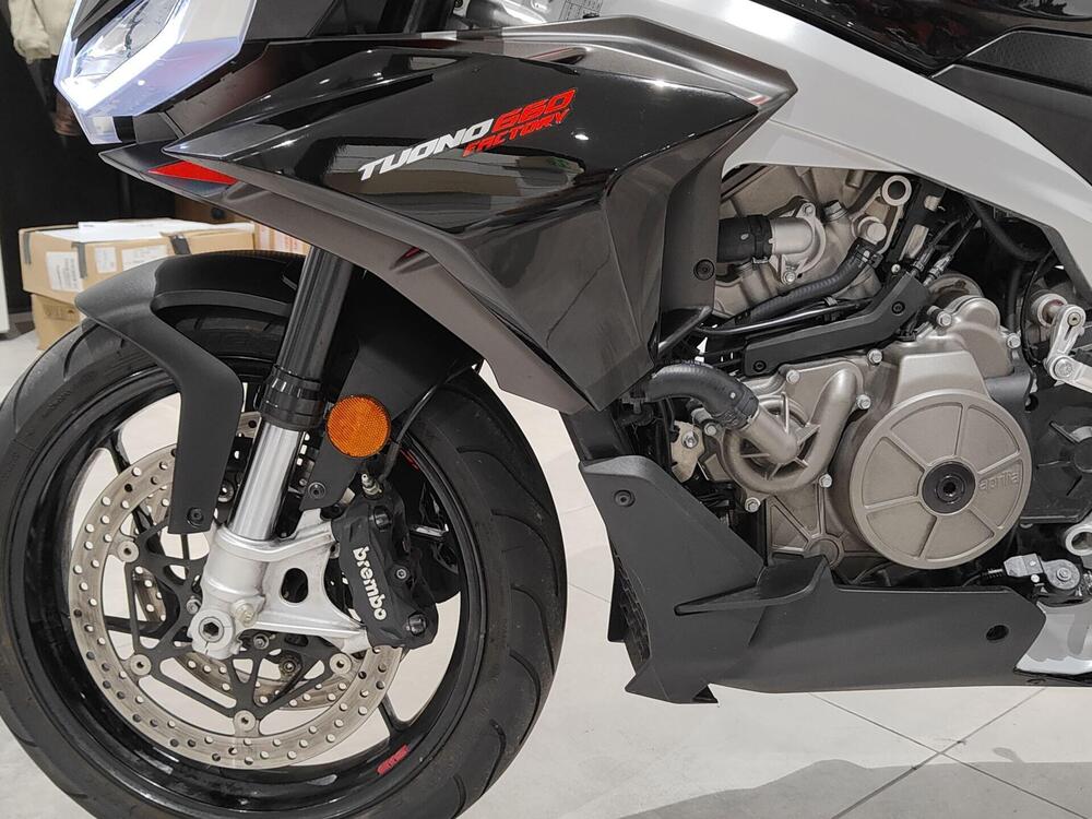 Aprilia Tuono 660 Factory (2022 - 24) (4)