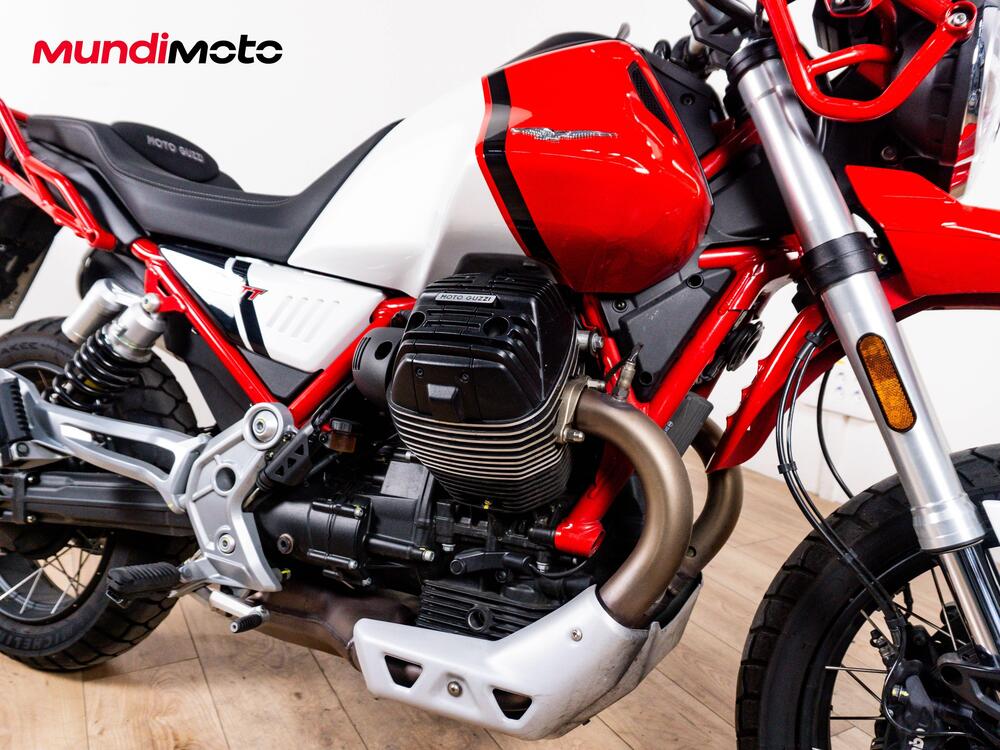 Moto Guzzi V85 TT Evocative Graphics (2021 - 23) (5)