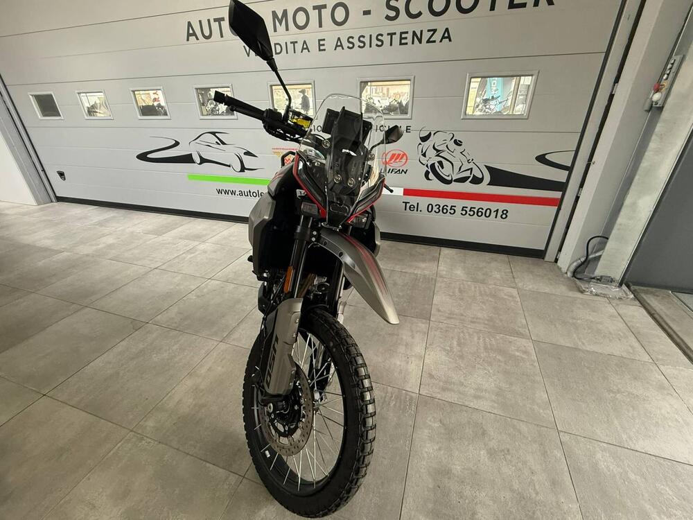 Moto Morini Allthrike 450 (2025) (3)