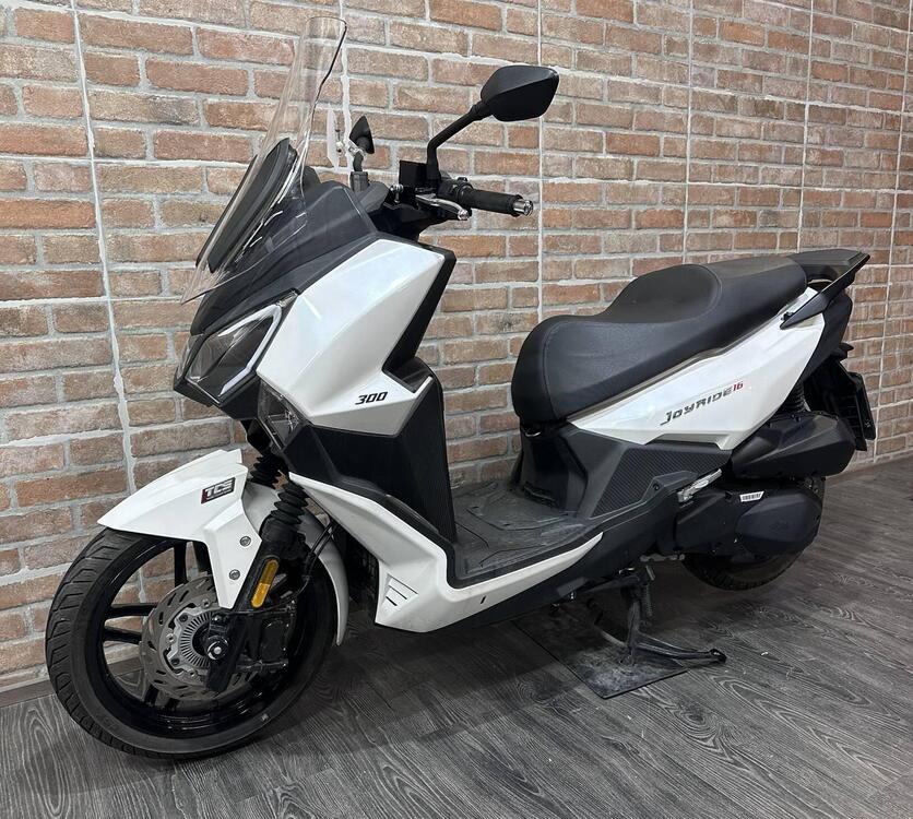 Sym Joyride 300 (2022 - 24) (2)