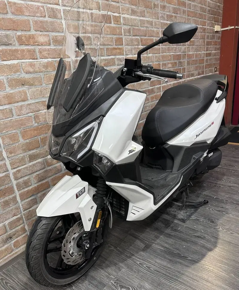 Sym Joyride 300 (2022 - 24) (6)