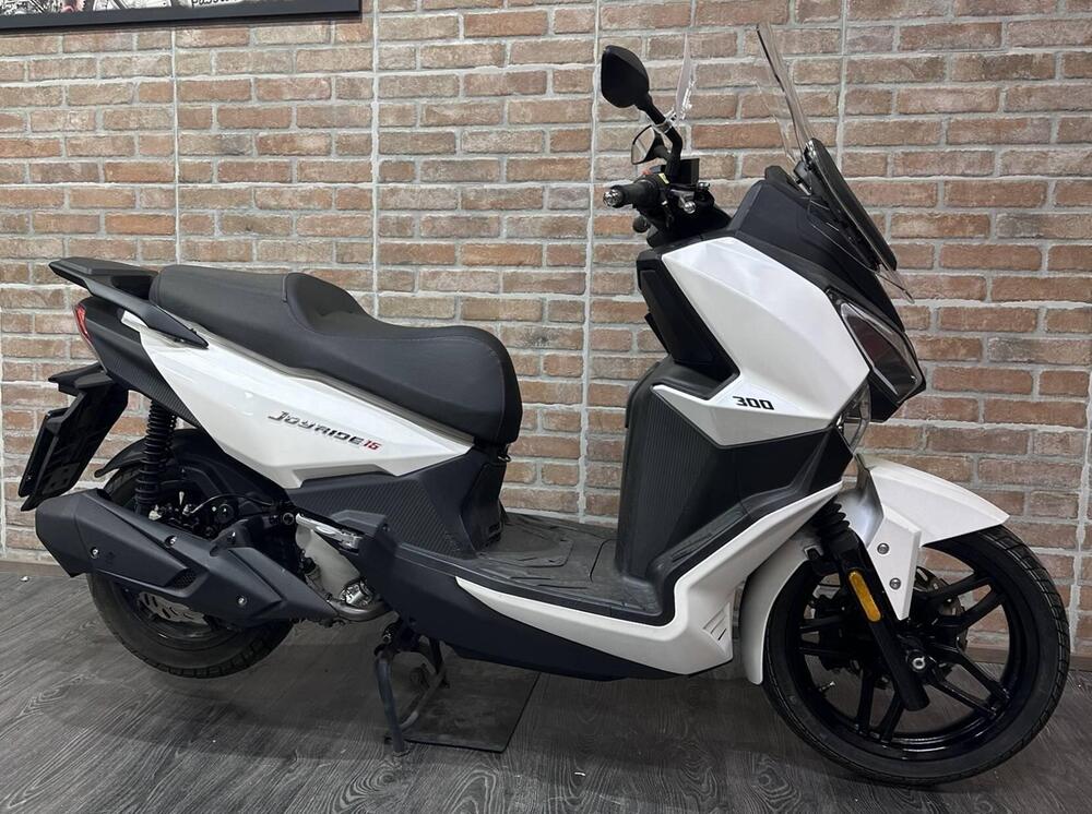 Sym Joyride 300 (2022 - 24) (3)