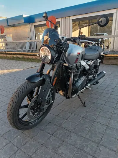Triumph Speed Twin 900 (2025 - 26) usata