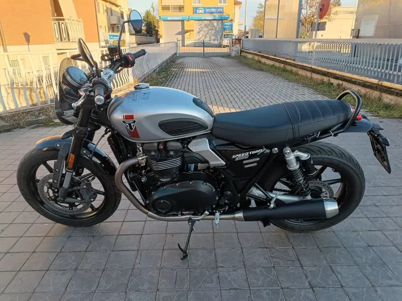 Triumph Speed Twin 900 (2025 - 26) (3)