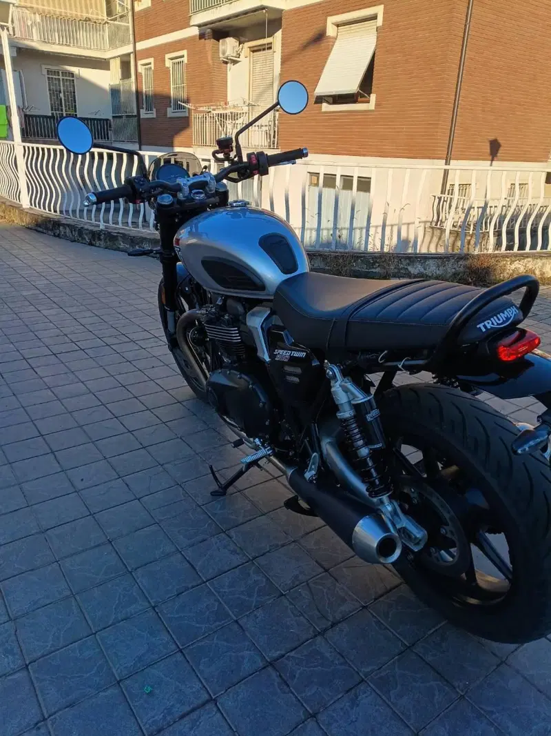 Triumph Speed Twin 900 (2025 - 26) (4)
