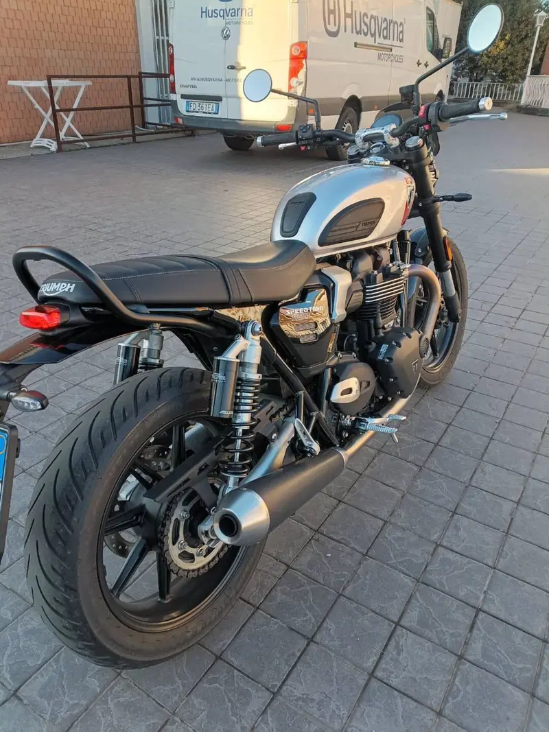 Triumph Speed Twin 900 (2025 - 26) (5)