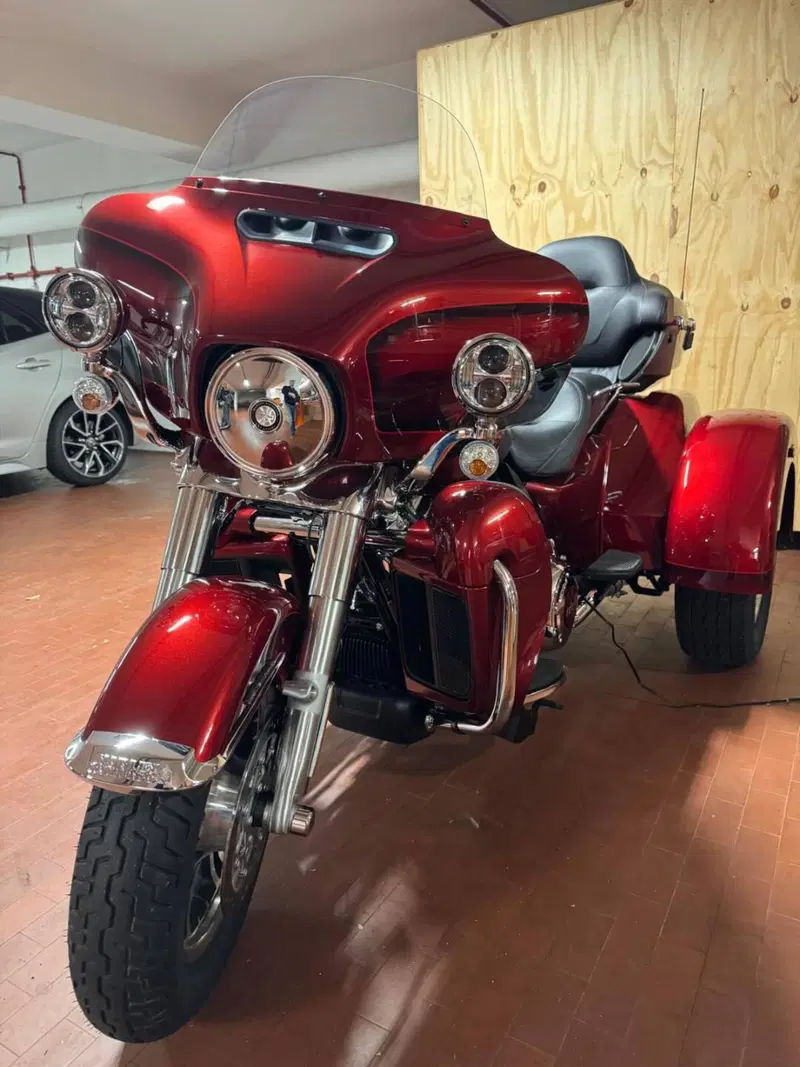 Harley-Davidson Tri Glide Ultra Anniversary (2023) (8)