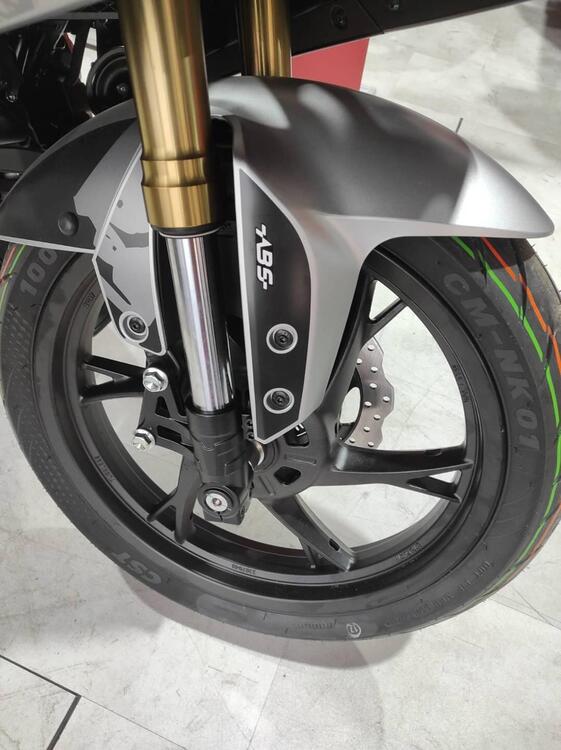 QJ Motor SRK 125 R (2025) (4)