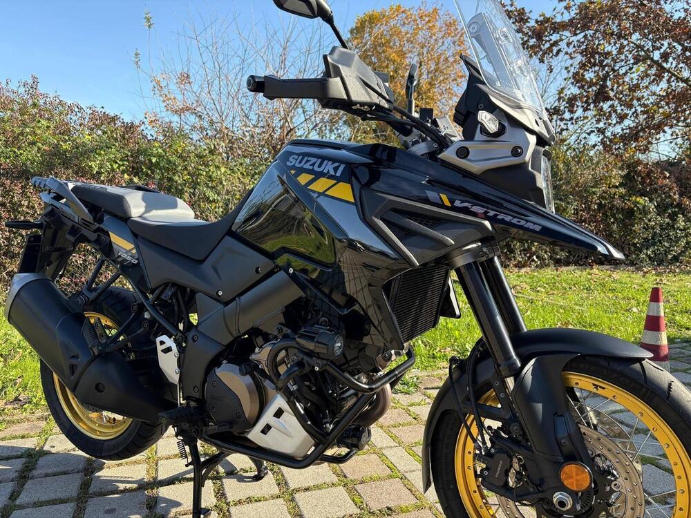 Suzuki V-Strom 1050XT (2020 - 23) (2)