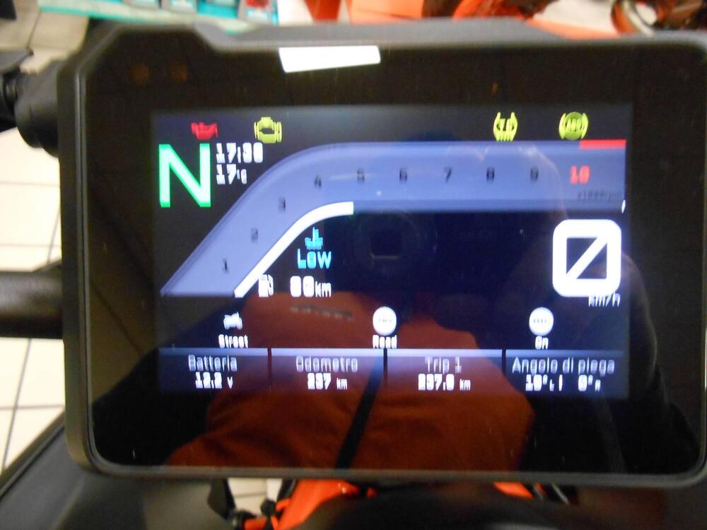 KTM 1390 Super Duke R (2024 - 26) (2)