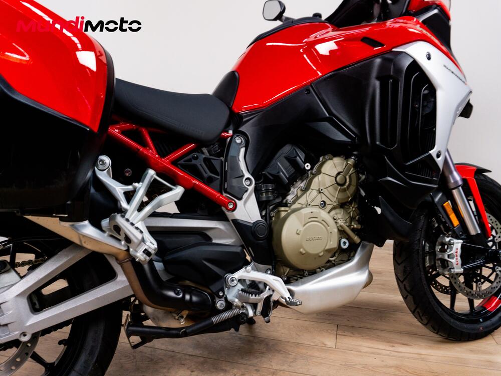 Ducati Multistrada V4 S Grand Tour (2024) (4)