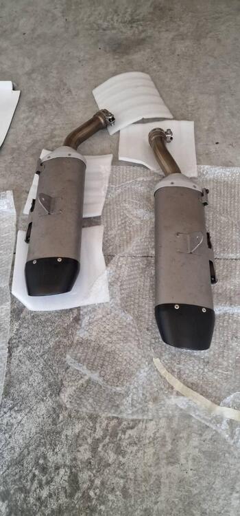 Yamaha R1 modello 2008/2010 (3)