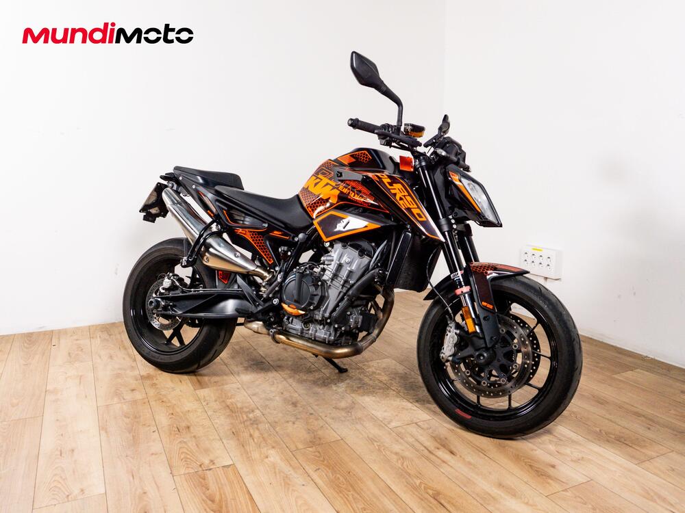 KTM 890 Duke L (2021) (2)