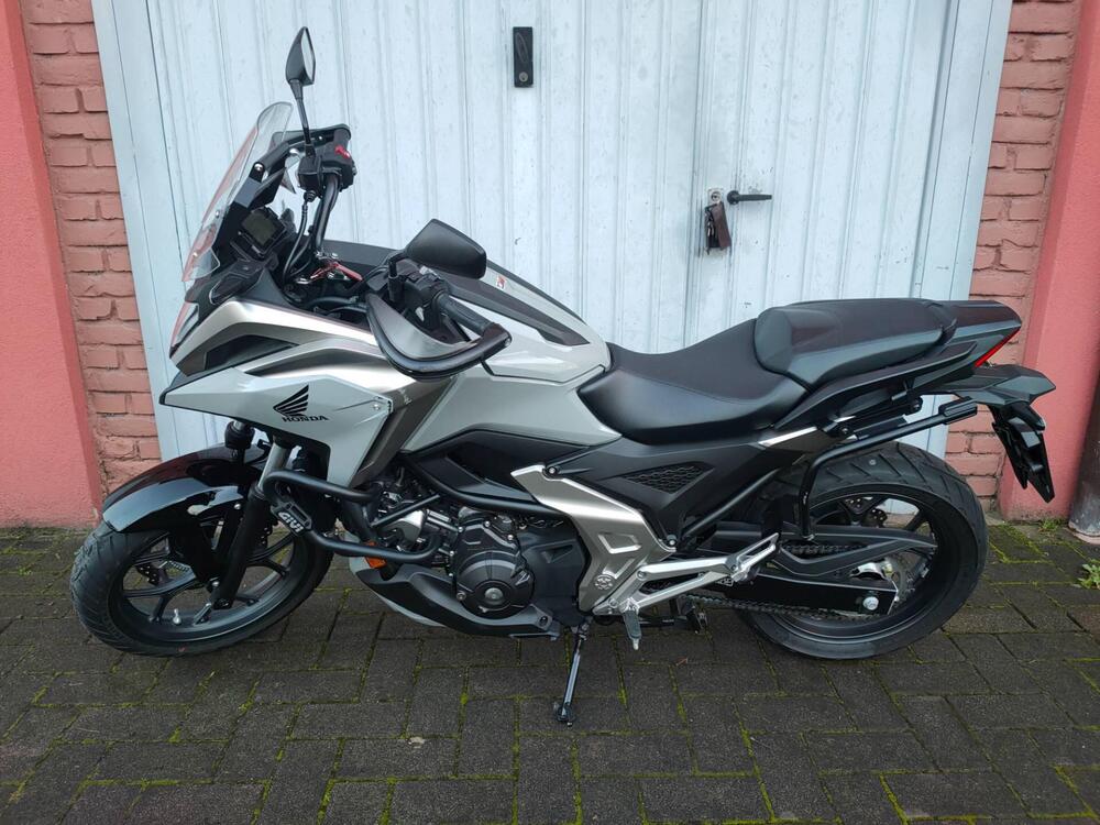 Honda NC 750 X DCT Urban (2021 - 24) (2)