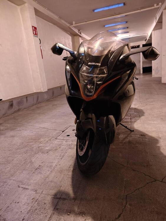 Suzuki GSX 1300 R Hayabusa (2021 - 24) (2)