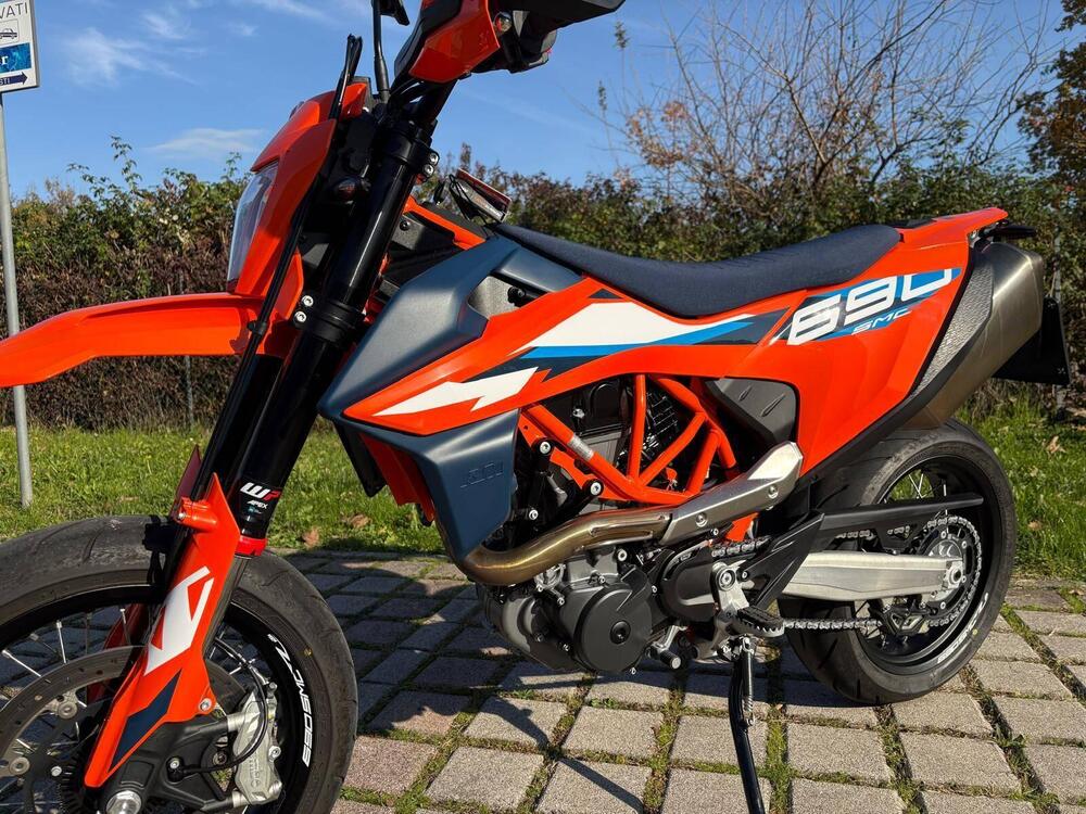 KTM 690 SMC R (2023 - 25) (4)