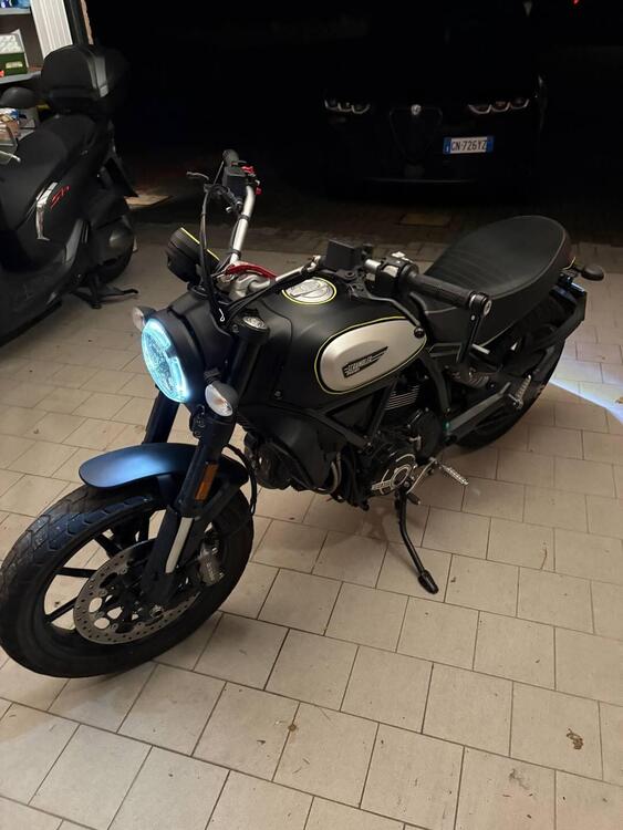 Ducati Scrambler 800 Icon Dark (2021 - 22) (4)