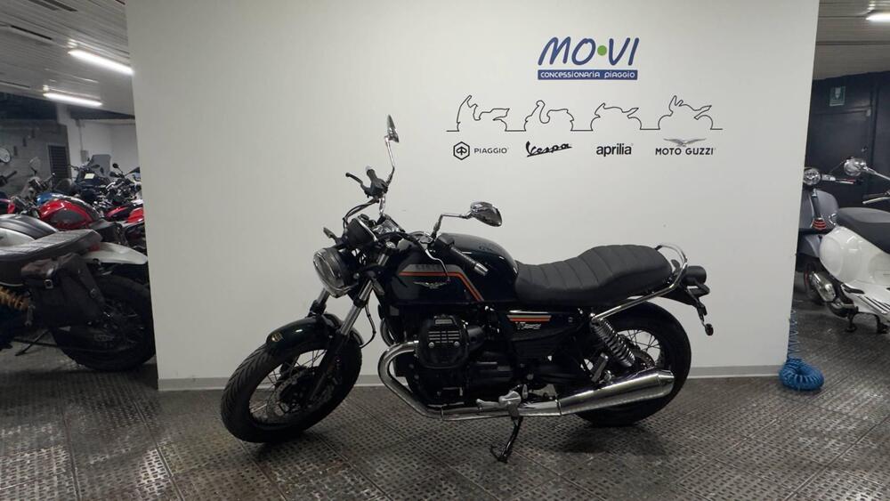 Moto Guzzi V7 Special (2025)