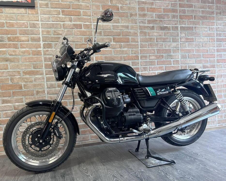 Moto Guzzi V7 III Special (2017 - 20) (2)