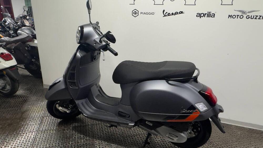Vespa GTS 125 Super Sport (2025) (2)
